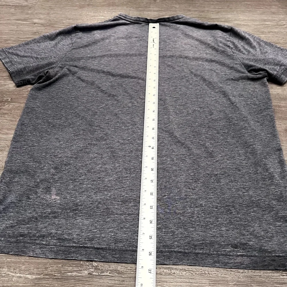 Puma Shirt Mens Large Gray Red Spell Out Logo Athletic‎ Tee Lightweight